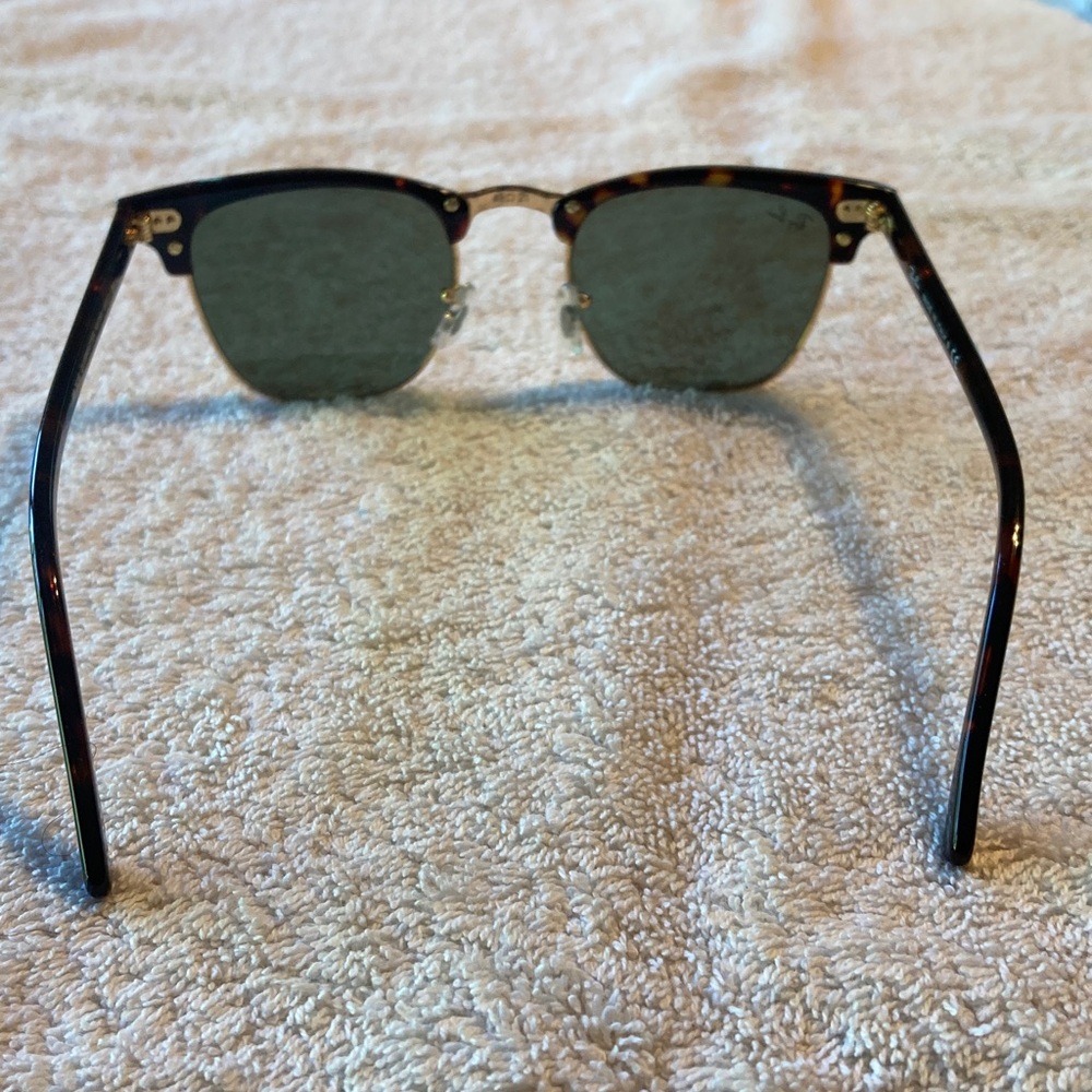 Ray-Ban Tortoise and Gold Clubmaster Sunglasses - Picture 3 of 7